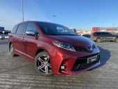 Toyota Sienna Sport