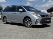 Toyota Sienna XLE AWD