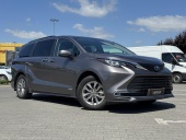 Toyota Sienna XLE AWD