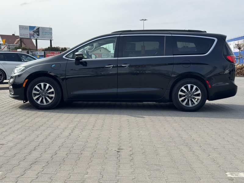 Chrysler Pacifica Touring L Hybrid